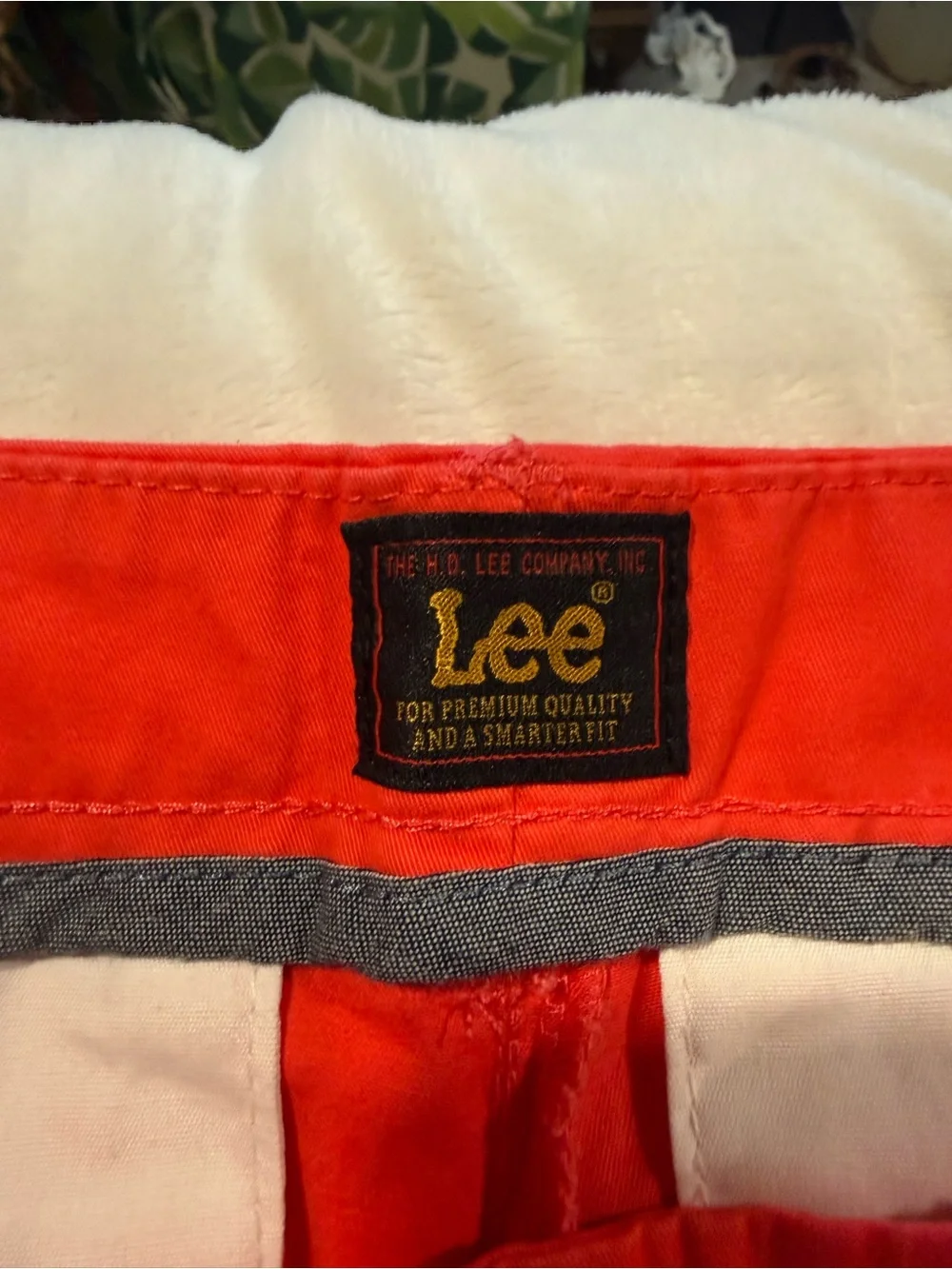 Lee Women’s Sunset Red Bright (Coral)Flat Front Shorts